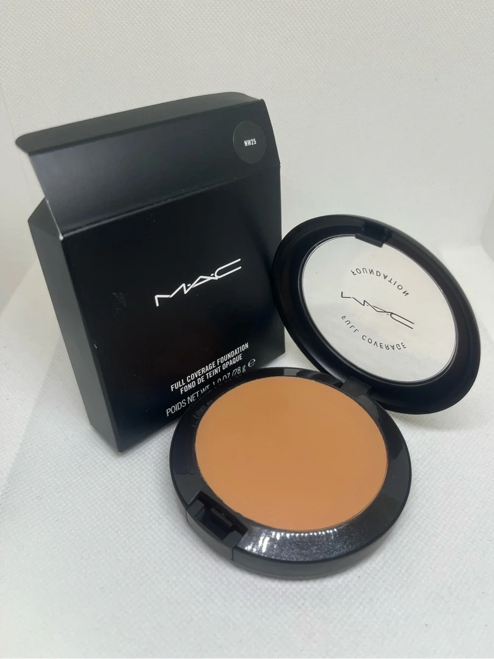 New MAC Full Coverage Foundation NW25